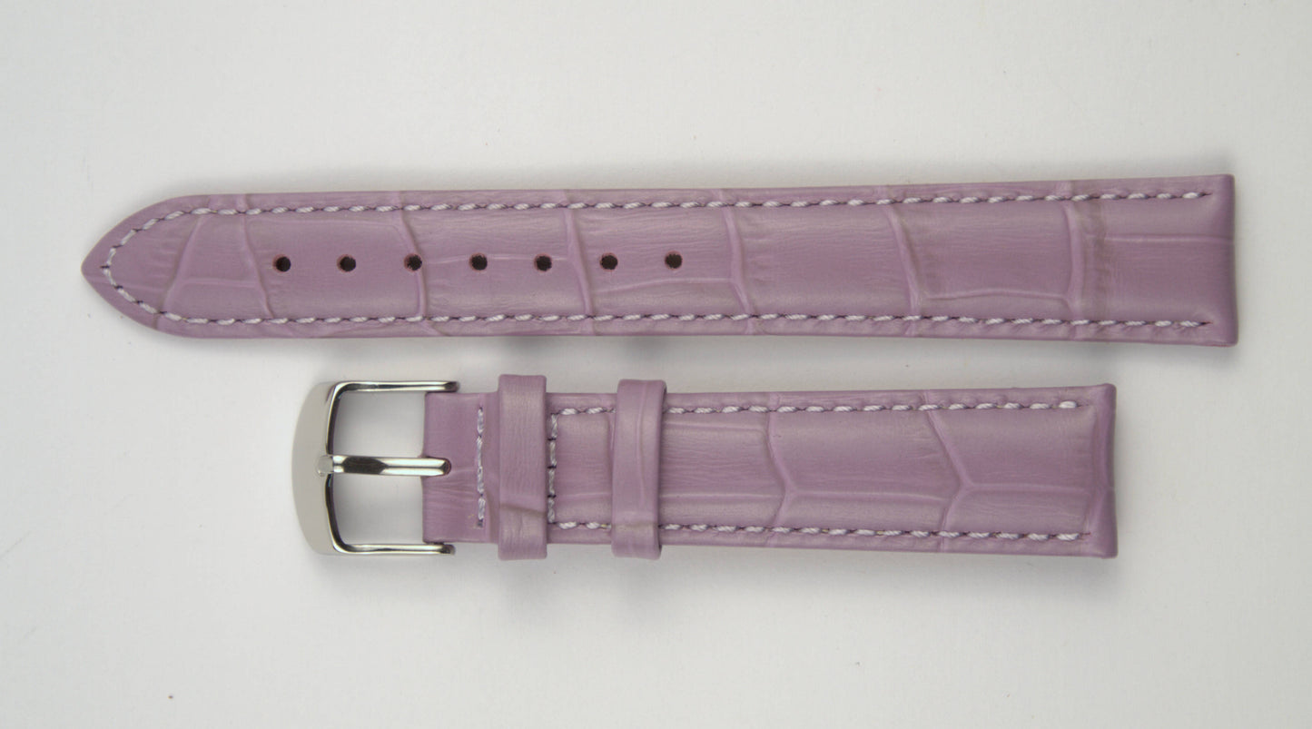 Lederuhrenarmband (Lila) flach aufgelegt mit weißem Hintergrund. Detaillierte Nahaufnahme.