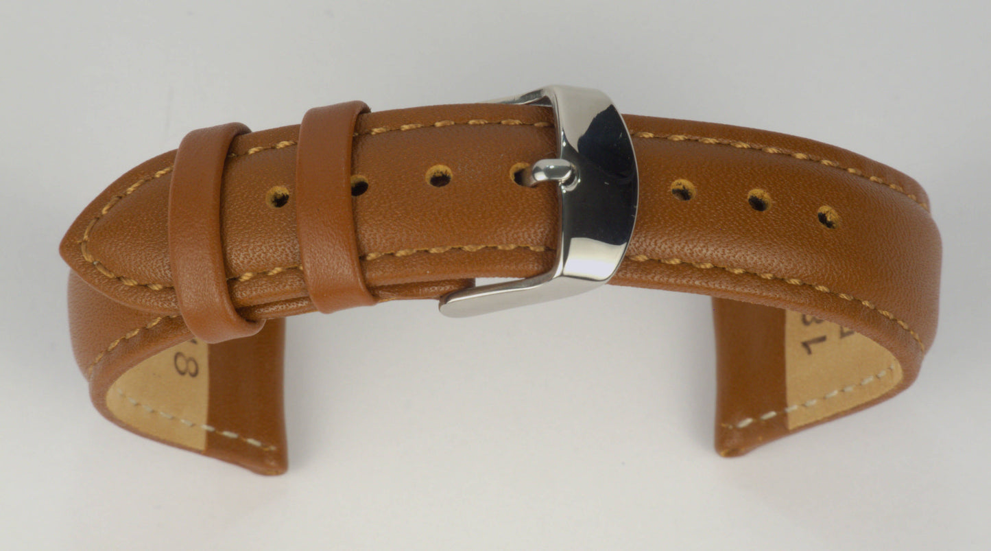 Lederuhrenarmband (Hellbraun) zu einem Bogen geformt mit weißem Hintergrund. Detaillierte Nahaufnahme.