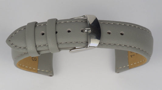 Lederuhrenarmband (Hellgrau) zu einem Bogen geformt mit weißem Hintergrund. Detaillierte Nahaufnahme.