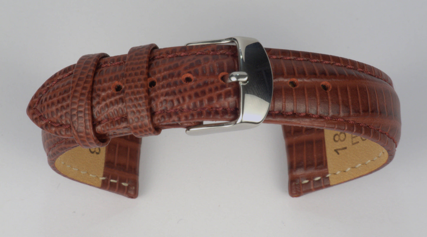 Lederuhrenarmband (Weinrot) zu einem Bogen geformt mit weißem Hintergrund. Detaillierte Nahaufnahme.