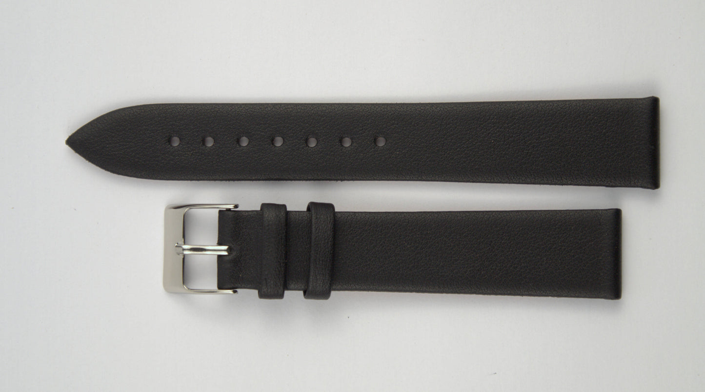 Lederuhrenarmband (Schwarz) flach aufgelegt mit weißem Hintergrund. Detaillierte Nahaufnahme.